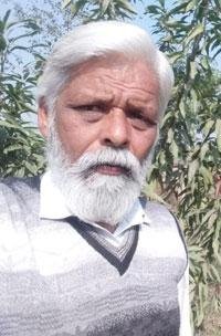 ग्राम हर्रई निवासी संतोष शर्मा